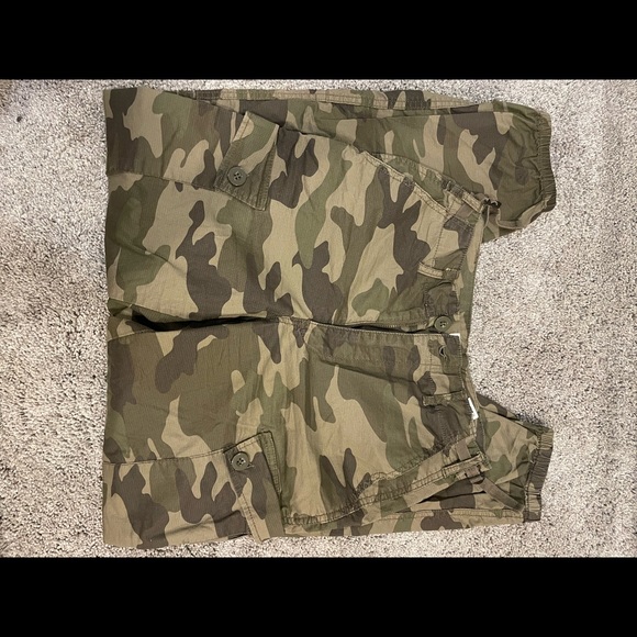 GARAGE Jogger Camo Pants - Picture 1 of 3